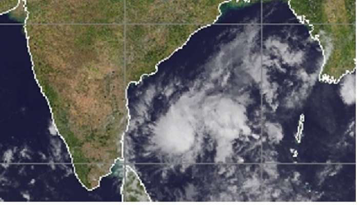 IMD Rains Alert: ఏపీ, తెలంగాణలోని ఈ జిల్లాల్లో అతి భారీ వర్షాలు జాగ్రత్త