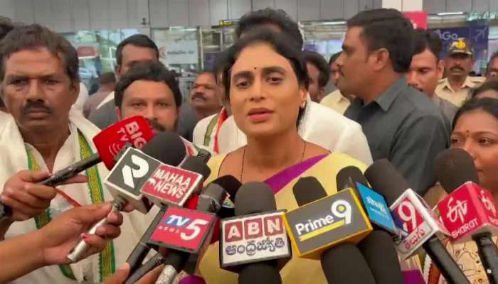 YS Sharmila Fire On YS Jagan KCR Friendship And Alleges Phone Tapping