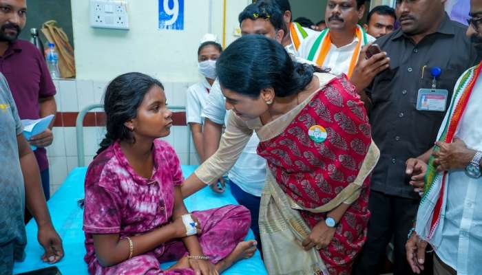 YS Sharmila: పిల్లలకు భోజనం పెట్టలేని స్థితిలో చంద్రబాబు ఉన్నారా? వైఎస్‌ షర్మిల ఆగ్రహం