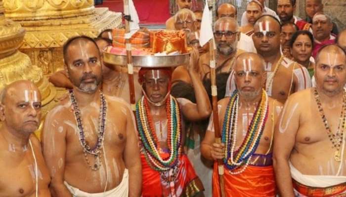 Tirumala Diwali: తిరుమలలో దీపావళి ఆస్థానం.. భక్తులకు తీవ్ర ఇబ్బందులు