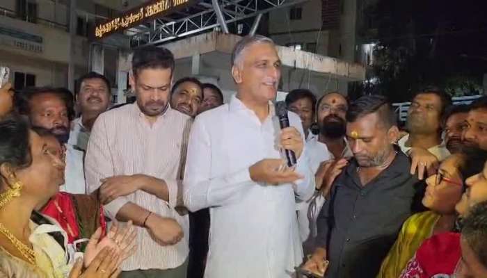 Ex Minister Harish Rao Diwali Celebrations At HYDRAA Victims