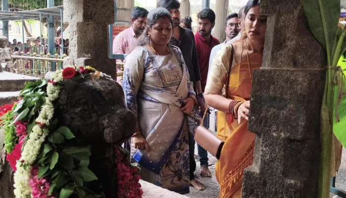 Actress Sneha Srikalahasti Temple Darshan And Offers Rahu Kethu Puja