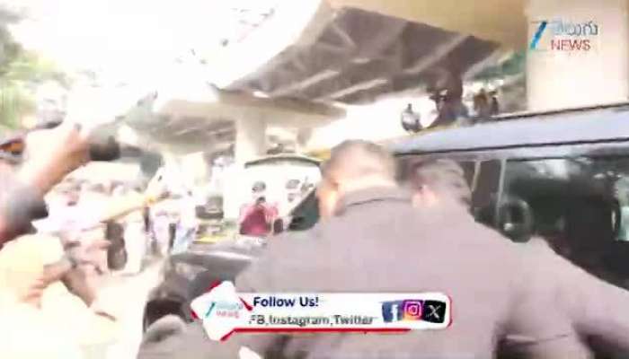 Amitabh Bachchan and Abhishek Bachchan pays their last respects to Dharmendra