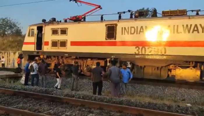 Secunderabad: సికింద్రాబాద్‌ హిస్సార్‌ ఎక్స్‌ప్రెస్‌కు తప్పిన పెను ప్రమాదం.. ట్రైన్‌ను వెంటనే ఆపేసిన అధికారులు..!