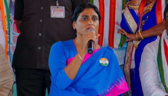 YS Sharmila: ఆత్మగౌరవాన్ని మోదీ కాళ్ల దగ్గర తాకట్టు పెట్టిన ఏపీ ఎంపీలు: వైఎస్‌ షర్మిల