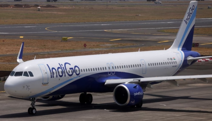 Indigo Airlines: దేశవ్యాప్తంగా ఉన్న ఇండిగో సేవల్లో సాంకేతికలోపం.. ప్రయాణికుల తీవ్ర ఇబ్బందులు..