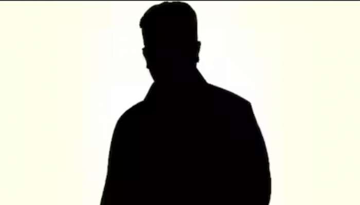 Star Hero: తల్లిగా నటించిన నటితో  ప్రేమలో పడిన స్టార్ హీరో.. రెండు వివాహాలు చేసుకున్న స్టిల్ బ్యాచిలర్..!