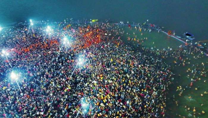 Mahakumbh Mela: &#039;మకర సంక్రాంతి&#039; మహాకుంభమేళా..ఎటు చూసినా జనకోలాహలం..ఆకాశంనుండి చూస్తే ఇలా వుంటుంది