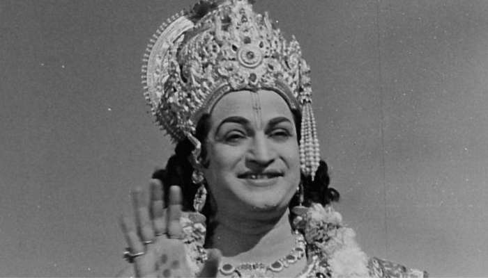 Sr NTR: అన్న ఎన్టీఆర్ ఈ రికార్డు ఎవర్ గ్రీన్..  బీట్ చేయడం ఎవరి తరం కాదు.. 