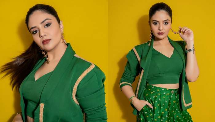 Sreemukhi: ఆకుపచ్చ డ్రెస్ శ్రీముఖి కిర్రాక్ ఫోజులు.. తన అందంతో  కుర్రాళ్లను క్లీన్ బౌల్డ్ చేస్తోన్న భామ.. 