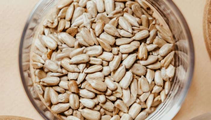 Sunflower Seeds: రోజు ఒక స్పూను ఈ గింజలు తింటే కొలెస్ట్రాల్ నామరూపం లేకుండా పోతుంది..