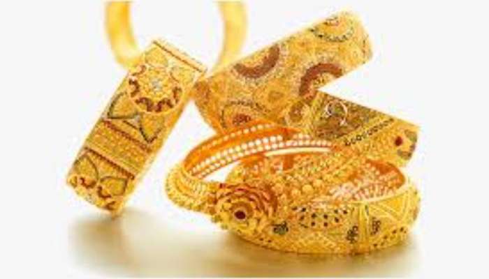 Gold Rate: కుప్పకూలిన బంగారం ధర.. ఏకంగా రూ. 20,000 పతనం.. పండగ చేసుకుంటున్న పసిడి ప్రియులు