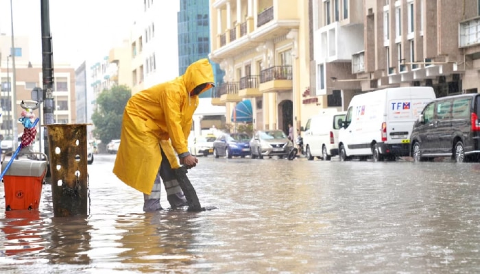 Dubai Heavy Rains: భారీ వర్షాలతో అతలాకుతలమౌతున్న దుబాయ్, ఇండోనేషియా ప్రాంతాలు