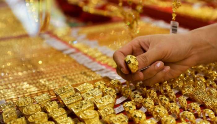 Gold Price Decline: మళ్లీ తగ్గిన బంగారం, ఇవాళ నవంబర్ 14న మీ ఊర్లో 22 క్యారెట్ల బంగారం ధర ఎంత