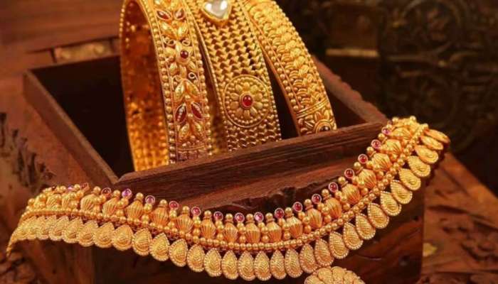 Gold Price Today: భారీగా తగ్గిన పసిడి ధర.. డిసెంబర్ 10వ తేదీ బంగారం, వెండి ధరలు ఎంత తగ్గాయే తెలిస్తే ఎగిరిగంతేస్తారు..!!