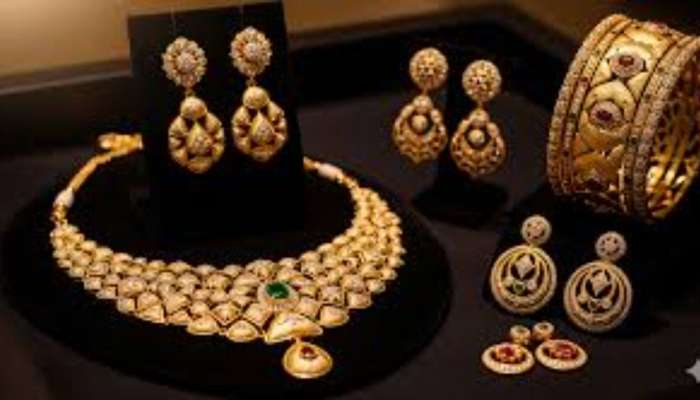 Gold Rate Today: బంగారం మళ్లీ పతనం.. ఏప్రిల్ 4వ తేదీ శనివారం ధరలివే..!!