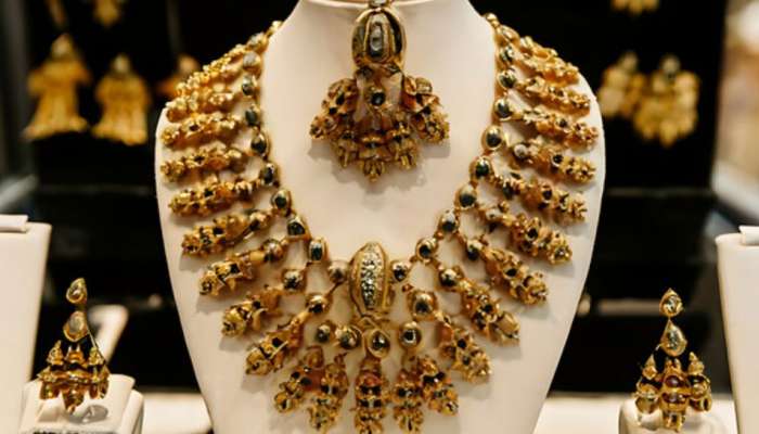 Gold Rate Today In India: తులంపై రూ. 9వేలు తగ్గింపు.. నవంబర్ 11వ తేదీ మంగళవారం పసిడి ధరలు ఎలా ఉన్నాయంటే? 