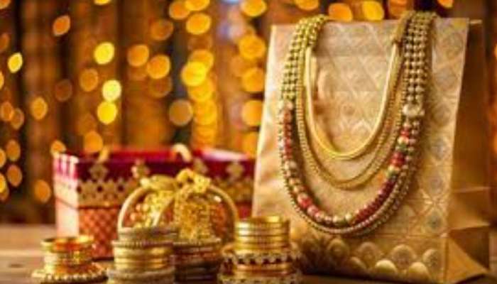 Gold News: పాతాళానికి బంగారం ధరలు..మూడోరోజు  రూ. 2400 తగ్గిన పసిడి.. కొనేందుకు ఇదే మంచి సమయం