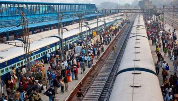 Railway Charges: రైల్వే ప్రయాణికులకు బిగ్‌ షాక్‌.. భారీగా ఛార్జీలు పెంపు!