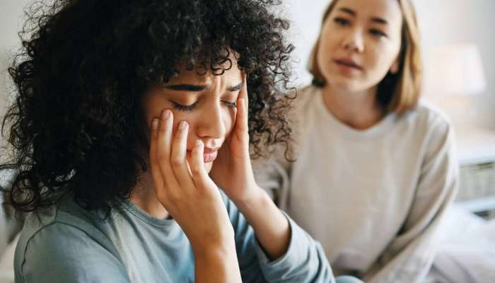 Vitamins Deficiency: తరచూ దుఖం, ఆందోళన వెంటాడుతున్నాయా, ఈ విటమిన్ల లోపం కావచ్చు